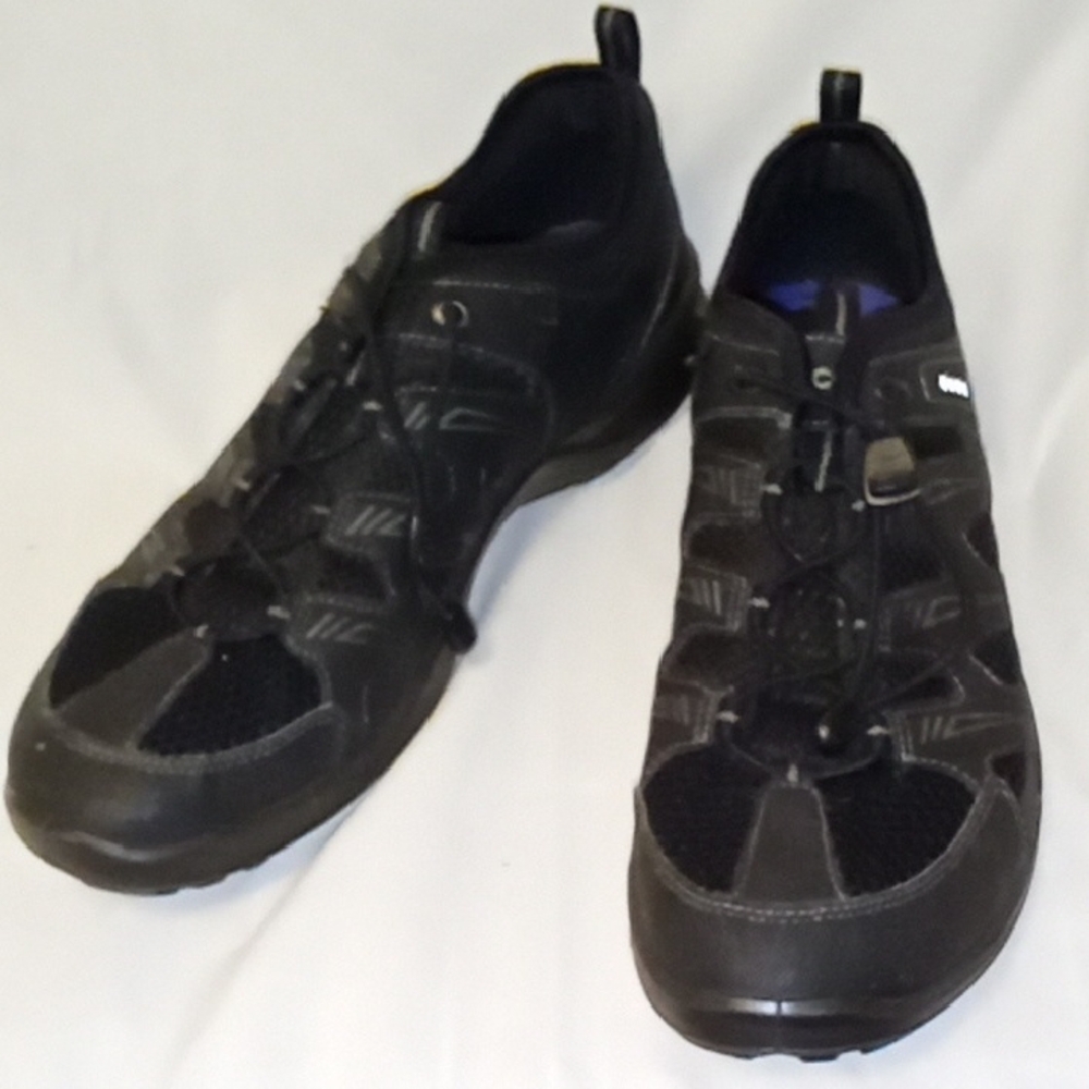 Ecco Women's Black Athletic Shoes